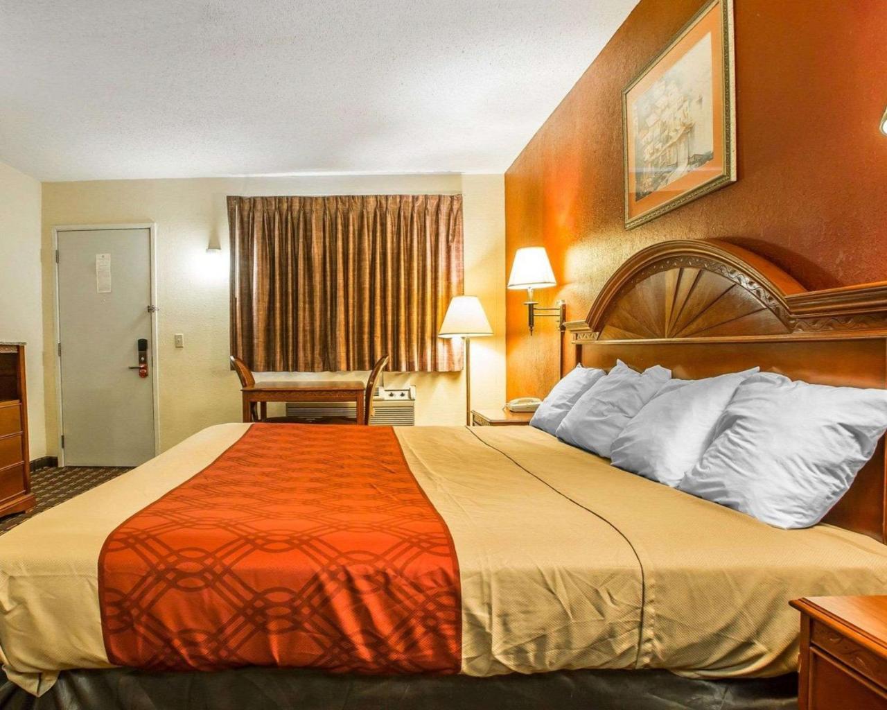 Rodeway Inn Montpelier Exterior photo